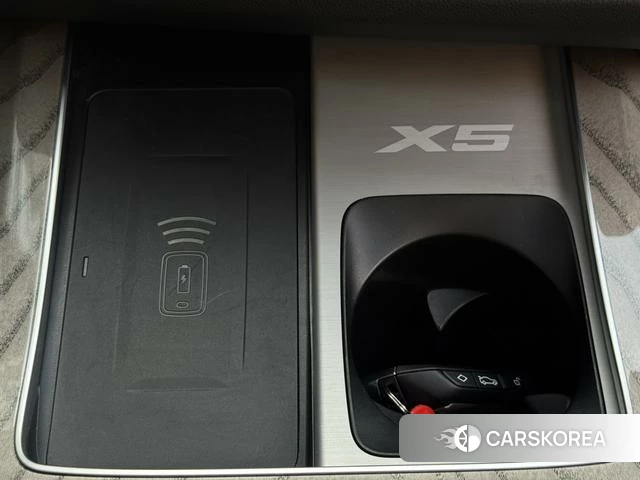 BMW X5 id 3920721 из Китая 25