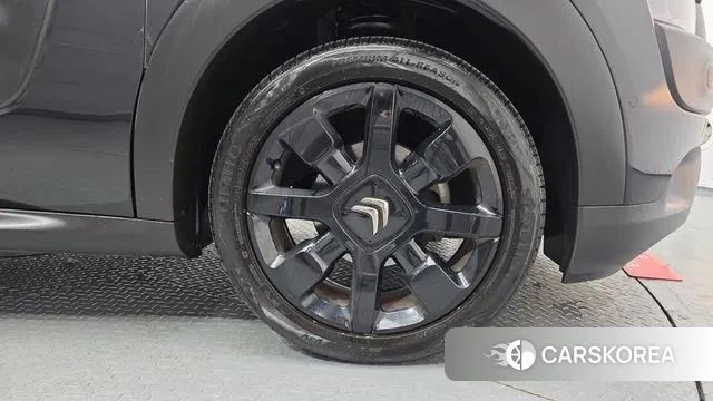 Citroen / DS C4 Cactus id 3608332 из Кореи 15