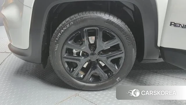 Jeep Renegade id 3539636 из Кореи 15