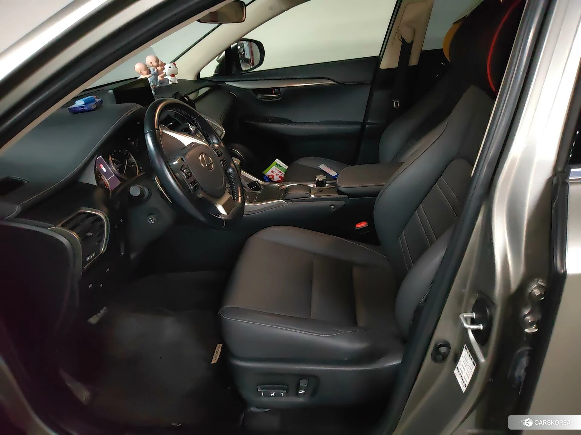 Lexus NX id 4486447 из Китая 16