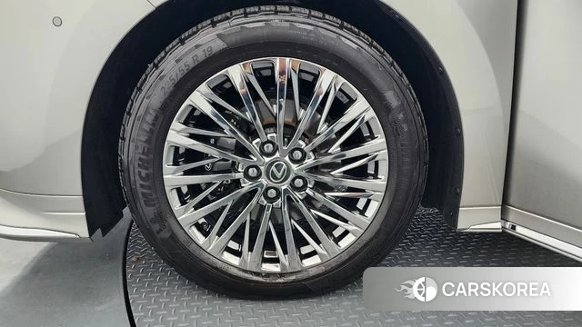 Lexus LM Second Generation id 4456319 из Кореи 35