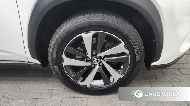 Lexus NX300h id 3470073 из Кореи 15