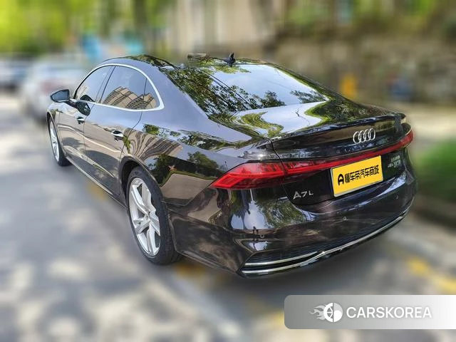 Audi A7L 2023 Черный из Китая, фото 5