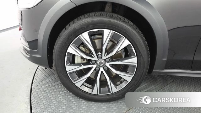 Volvo V90 Cross-Country id 4310145 из Кореи 15