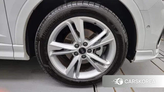 Audi Q3 (F3) id 2894803 из Кореи 15