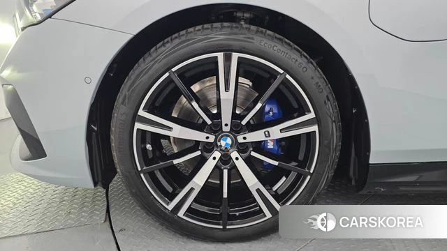 BMW 5 Series (G60) id 4622922 из Кореи 15