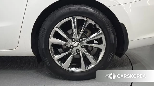 Kia The New Carnival id 3709427 из Кореи 15