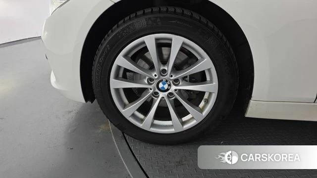 BMW 3 Series (F30) id 3955650 из Кореи 15