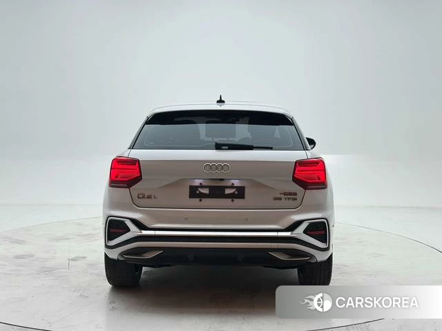 Audi Q2L id 4348396 из Китая 19