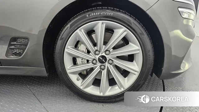 Genesis The New G70 id 3431950 из Кореи 15