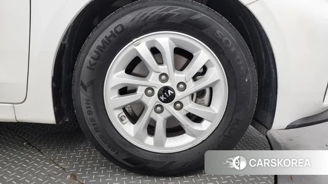 Kia Come New K3 id 2891324 из Кореи 15