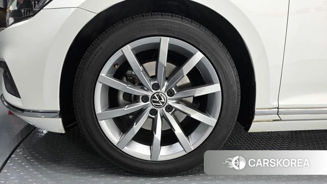 Volkswagen Passat GT (B8) id 4562352 из Кореи 31