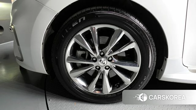 Kia The New Carnival id 4197237 из Кореи 27