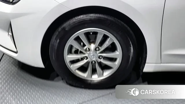 Hyundai The New Avante AD id 3368577 из Кореи 15