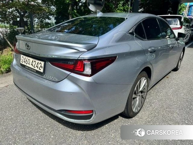 Lexus ES300h 7th generation 2023 Серый из Кореи, фото 5
