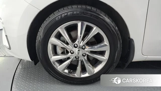 Kia The New Carnival id 3546691 из Кореи 15