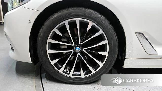 BMW 5 Series (G30) id 4377783 из Кореи 15