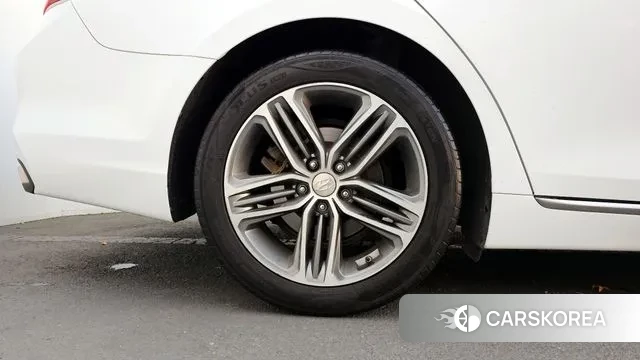 Hyundai Grandeur IG id 3386287 из Кореи 15