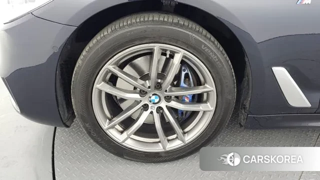 BMW 5 Series (G30) id 3692880 из Кореи 15