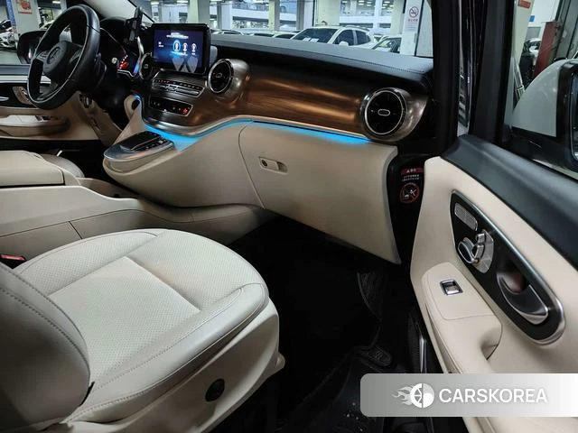Mercedes-Benz V-class id 4263259 из Китая 16
