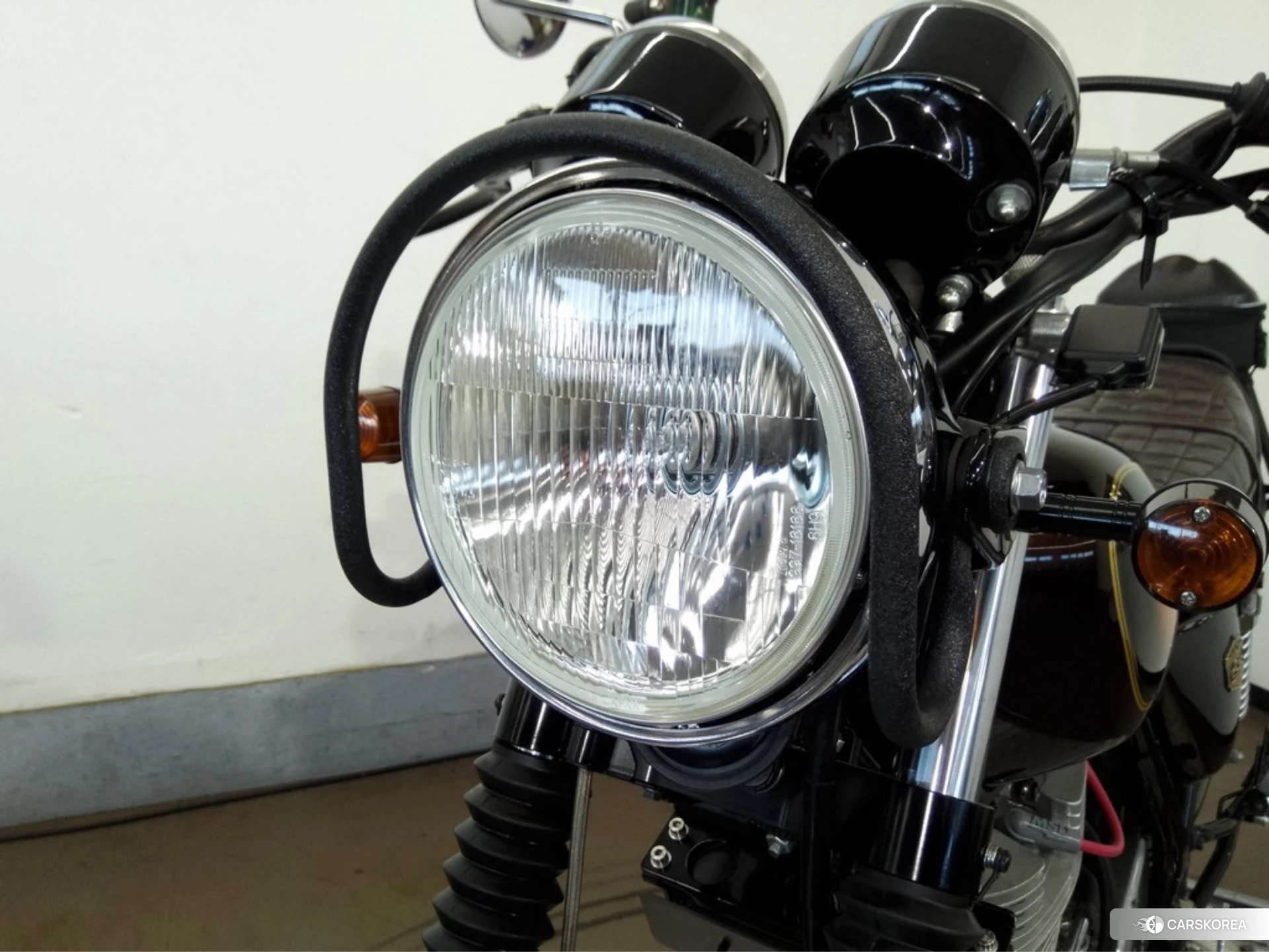 Yamaha SR 400 id 4373643 из Японии 25