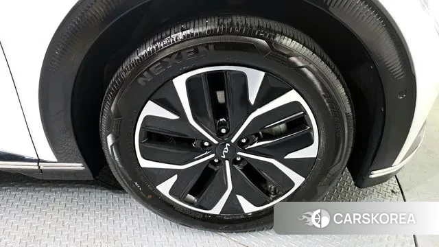 Kia EV6 id 3675738 из Кореи 15