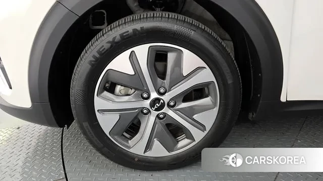 Kia Niro Plus id 3132360 из Кореи 15