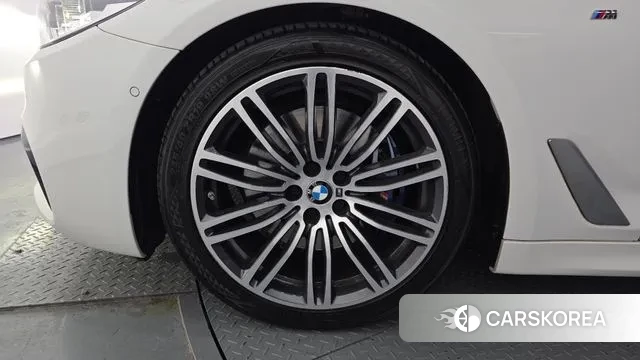 BMW 5 Series (G30) id 3651053 из Кореи 15