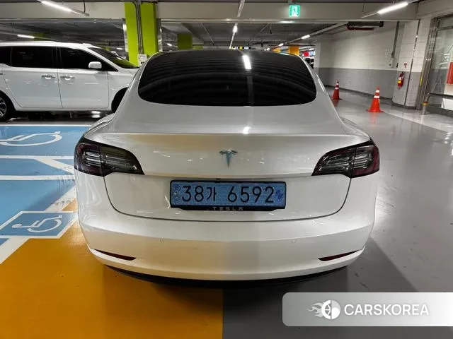 Tesla Model 3 2020 Белый из Кореи, фото 5