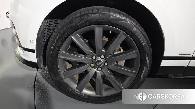 Land Rover Range Rover Velar id 3380632 из Кореи 15