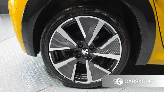 Peugeot e-208 second Generation id 4196126 из Кореи 25