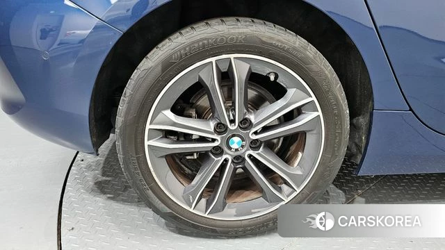 BMW 1 Series (F40) id 3827912 из Кореи 15