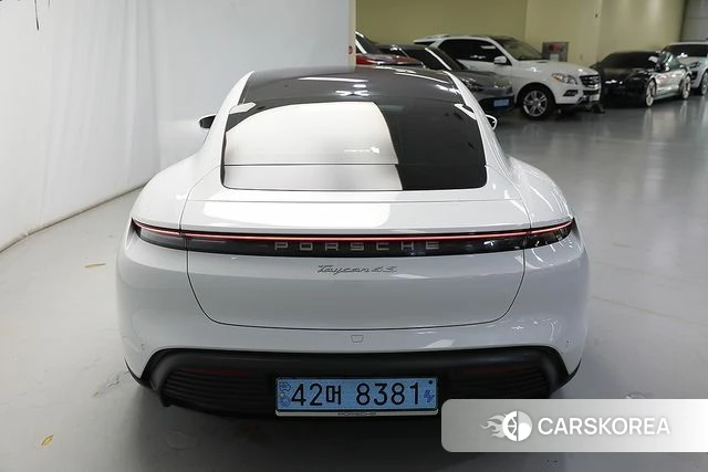 Porsche Taycan id 3889320 из Кореи 15