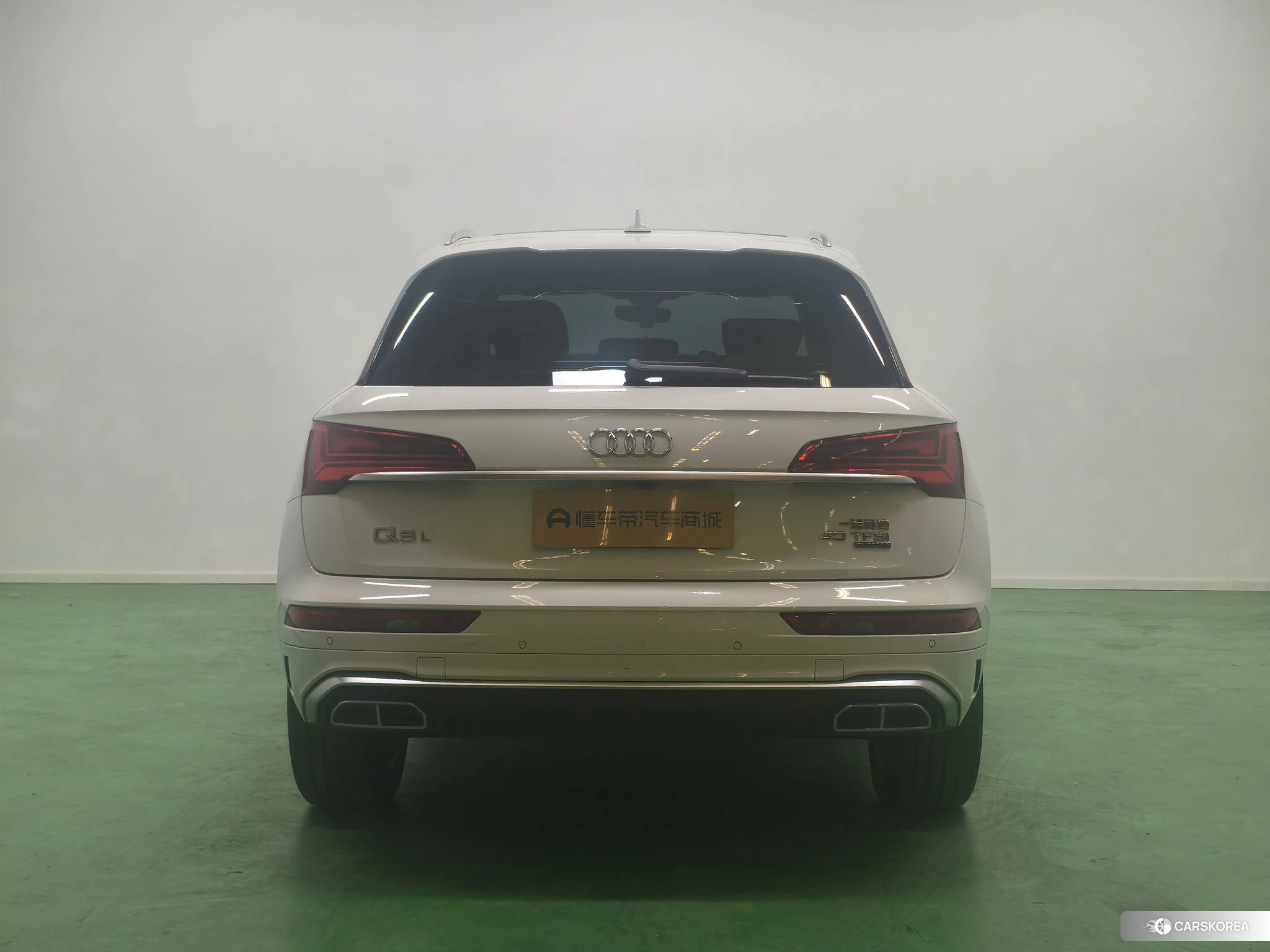 Audi Q5L id 4413269 из Китая 15