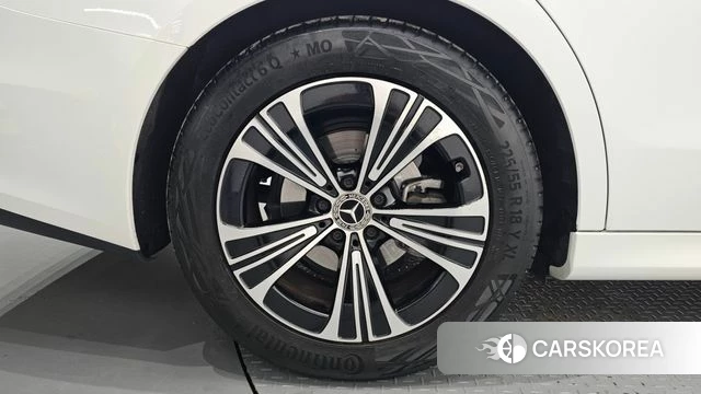 Mercedes-Benz E-Class W214 id 4686457 из Кореи 29