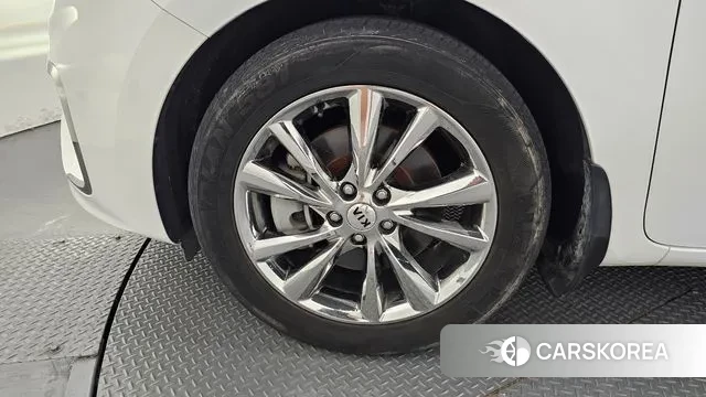 Kia The New Carnival id 3139710 из Кореи 15