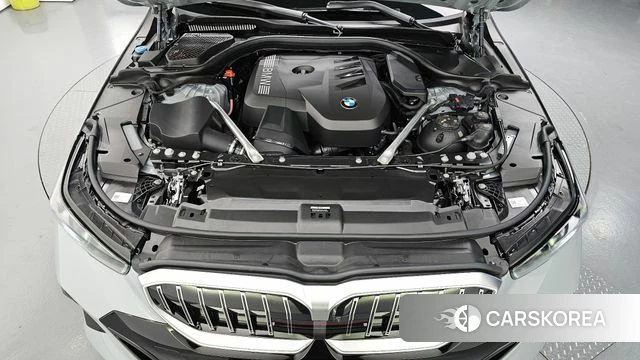 BMW 5 Series (G60) id 4222535 из Кореи 27