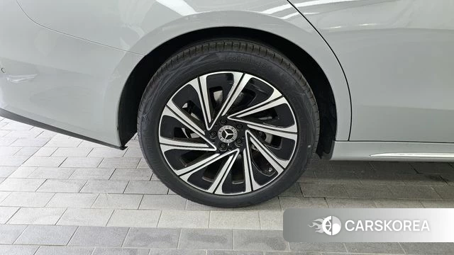Mercedes-Benz E-Class W214 id 4374873 из Кореи 28