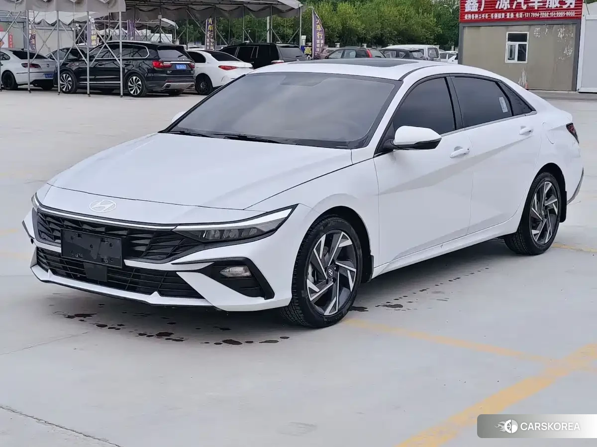 Hyundai Elantra 2024 Белый из Китая, фото 5