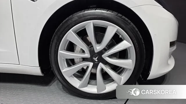 Tesla Model 3 id 3692043 из Кореи 15