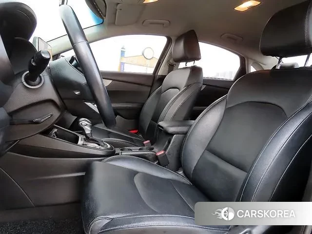 Kia Come New K3 id 3538232 из Кореи 15