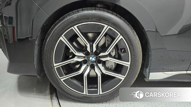 BMW 7 Series (G70) id 4222505 из Кореи 25