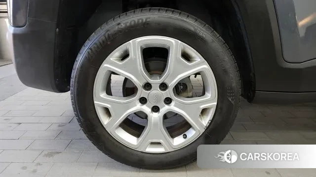 Jeep Renegade id 3513614 из Кореи 15