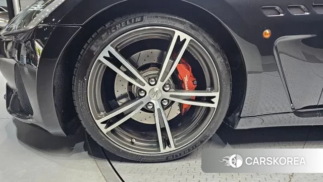 Maserati GranTurismo id 3275413 из Кореи 15