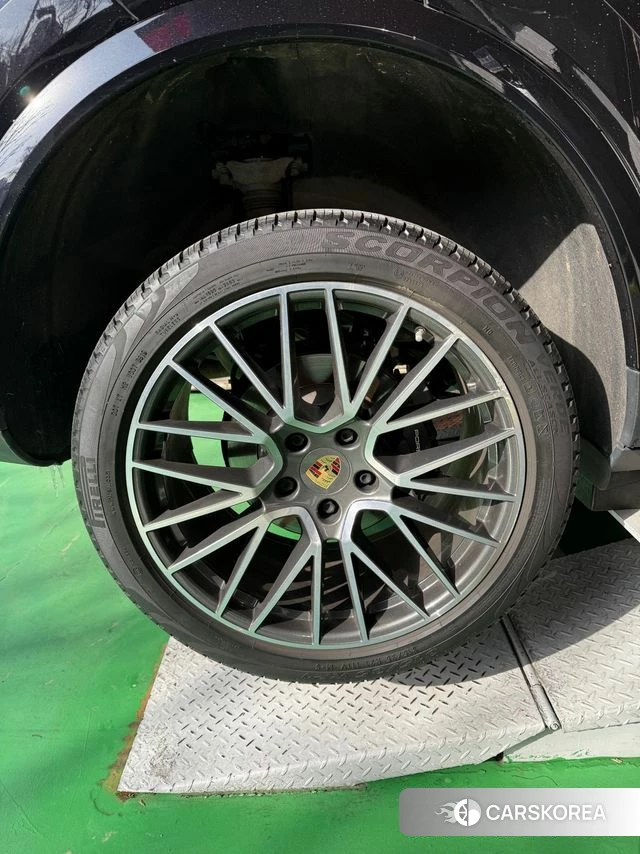 Porsche Cayenne (PO536) id 3873405 из Кореи 8