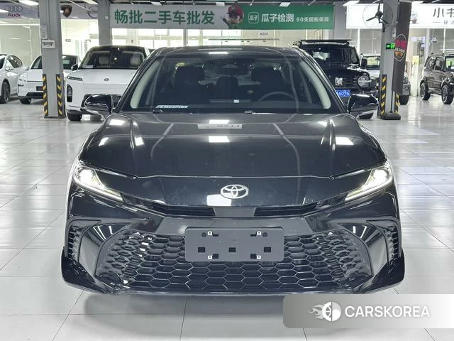 Toyota Camry 2026 Черный из Китая, фото 5