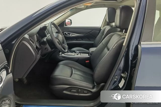Infiniti Q70 id 4236129 из Китая 19