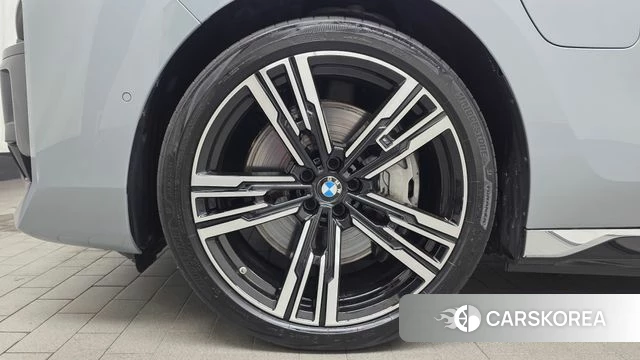 BMW 7 Series (G70) id 4757604 из Кореи 31