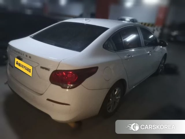 Chevrolet Kovoz 2018 Белый из Китая, фото 5