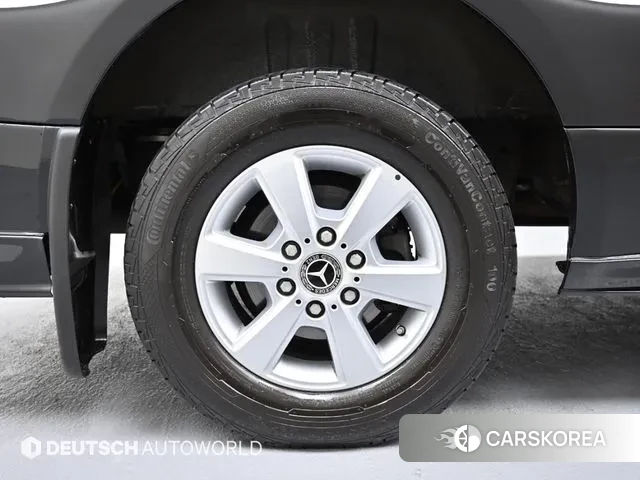 Mercedes-Benz Sprinter 2023 Черный из Кореи, фото 5